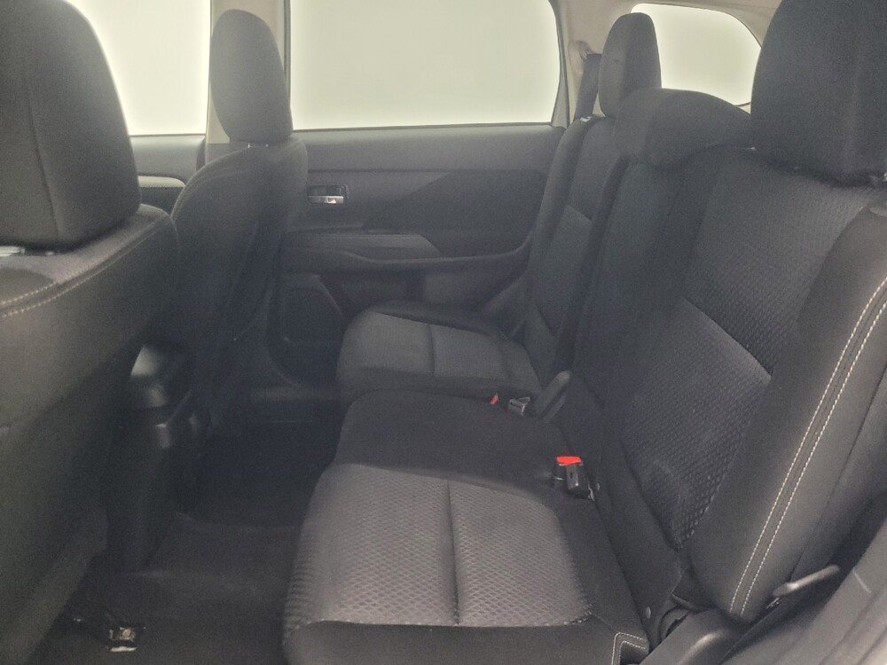 2016 Mitsubishi Outlander in Ft Wayne, IN 46805 - 18136661 18