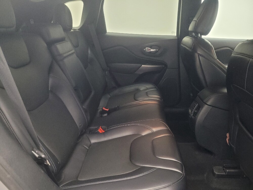 2019 Jeep Cherokee in Ft Wayne, IN 46805 - 18136662 19