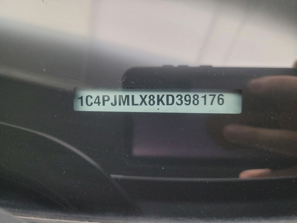 2019 Jeep Cherokee in Ft Wayne, IN 46805 - 18136662 33