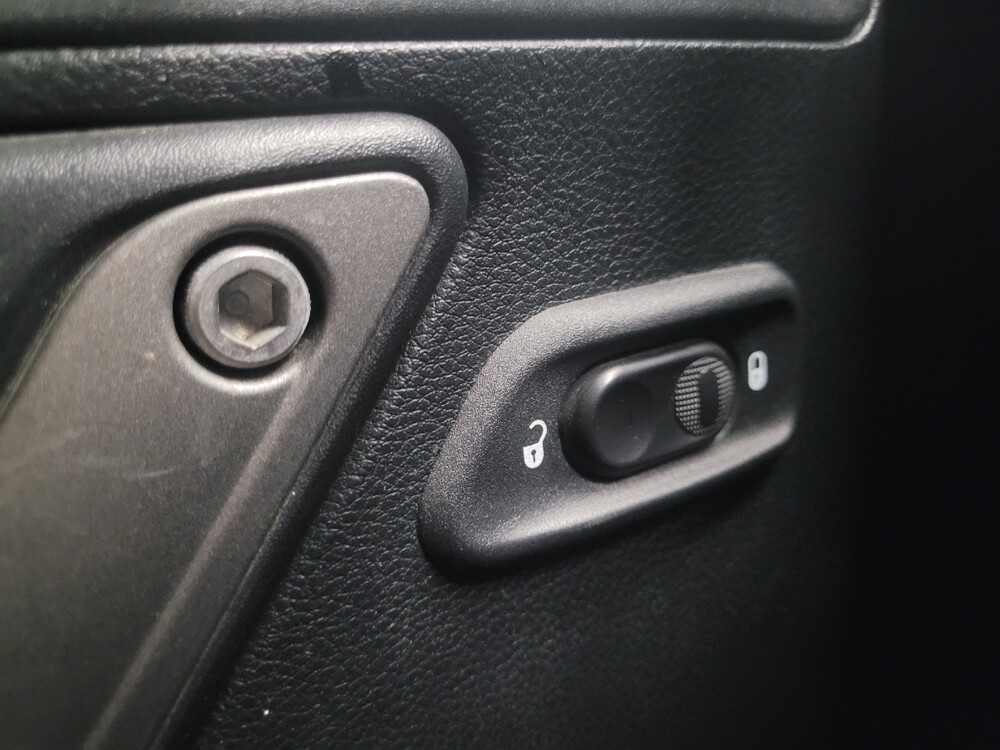 2017 Jeep Wrangler in Indianapolis, IN 46219 - 18136663 27