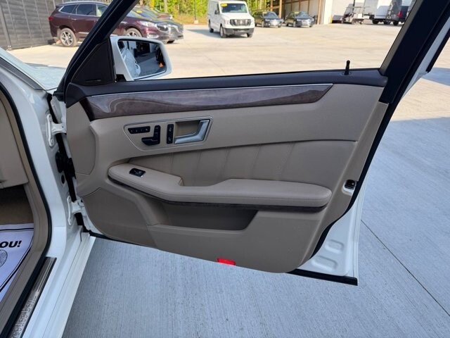 2013 Mercedes-Benz E 350 in Knoxville, TN 37920 - 18136668 11