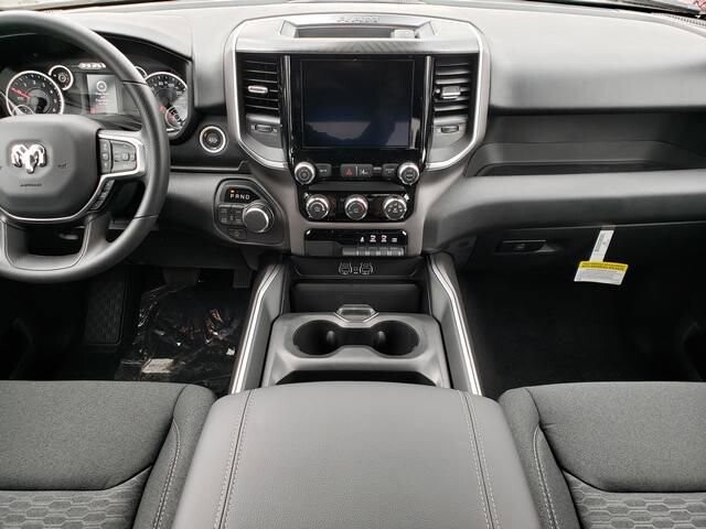 2026 RAM 1500 in Bedford, OH 44146 - 18136674 8
