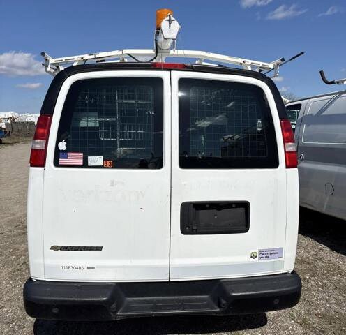 2018 Chevrolet Express 2500 in Blauvelt, NY 10913 - 18136682 5