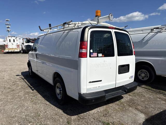 2018 Chevrolet Express 2500 in Blauvelt, NY 10913 - 18136682 4