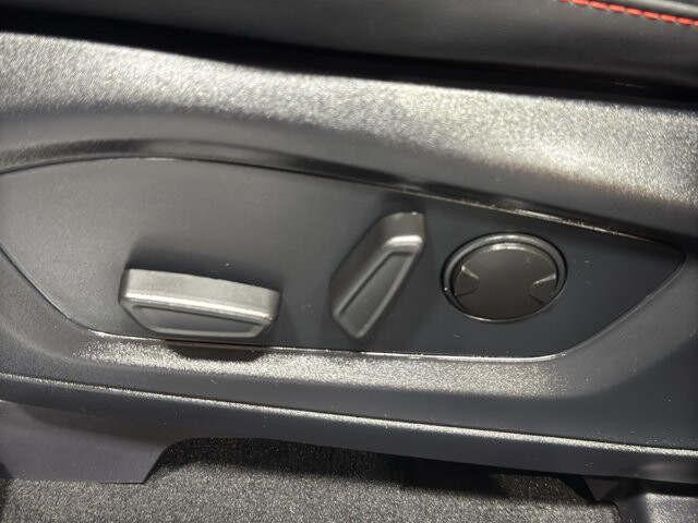 2026 Ford Explorer in Burlington, WI 53105 - 18136686 19