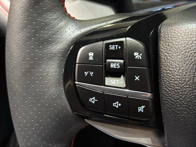 2026 Ford Explorer in Burlington, WI 53105 - 18136686 26