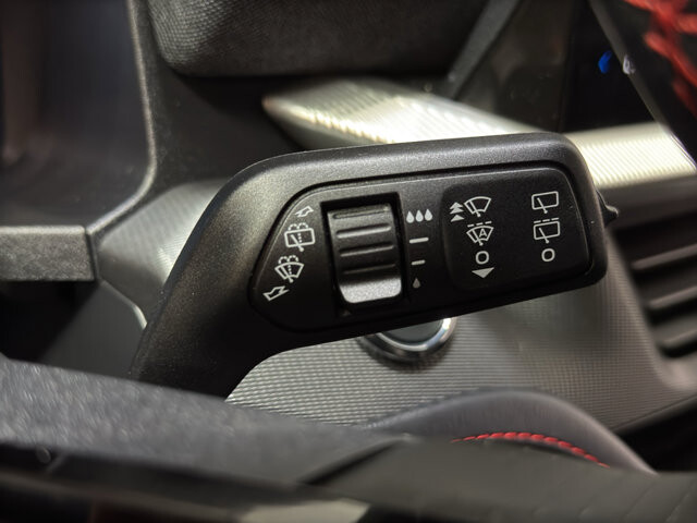 2026 Ford Explorer in Burlington, WI 53105 - 18136686 29