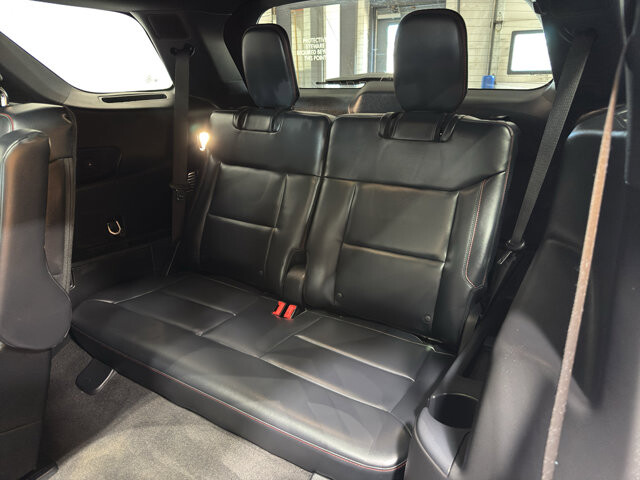 2026 Ford Explorer in Burlington, WI 53105 - 18136686 14