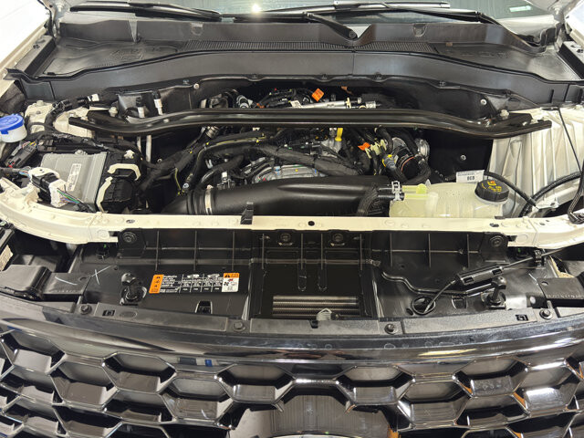 2026 Ford Explorer in Burlington, WI 53105 - 18136686 40