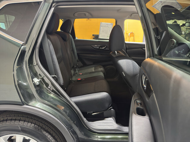 2019 Nissan Rogue in Burlington, WI 53105 - 18136688 19