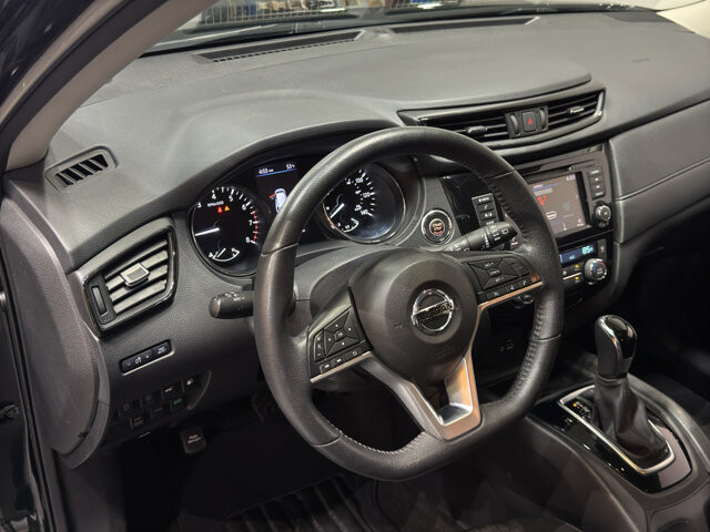 2019 Nissan Rogue in Burlington, WI 53105 - 18136688 16