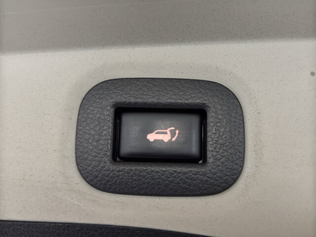 2019 Nissan Rogue in Burlington, WI 53105 - 18136688 21