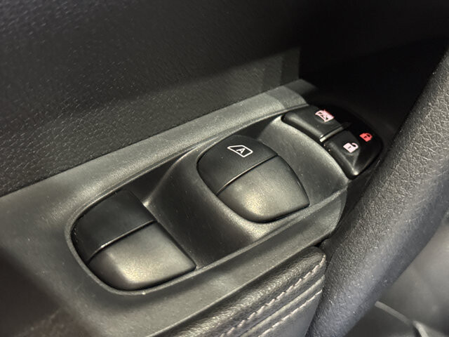 2019 Nissan Rogue in Burlington, WI 53105 - 18136688 33