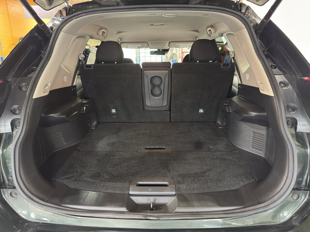 2019 Nissan Rogue in Burlington, WI 53105 - 18136688 20