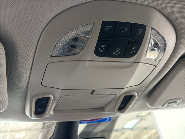 2023 Chrysler Pacifica in Burlington, WI 53105 - 18136689 36