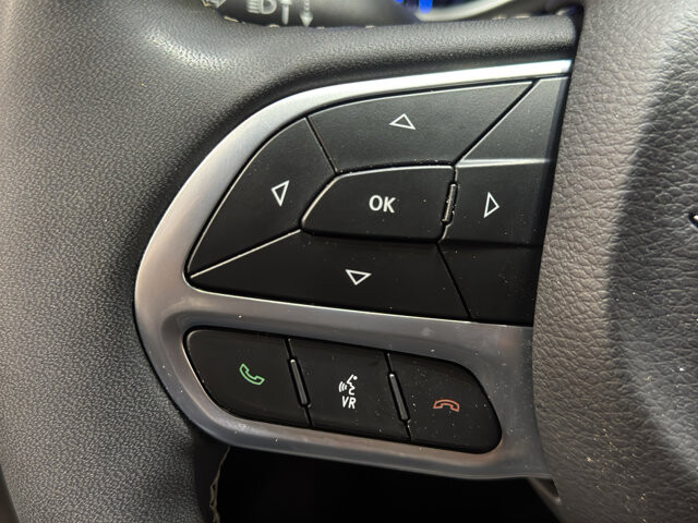 2023 Chrysler Pacifica in Burlington, WI 53105 - 18136689 25
