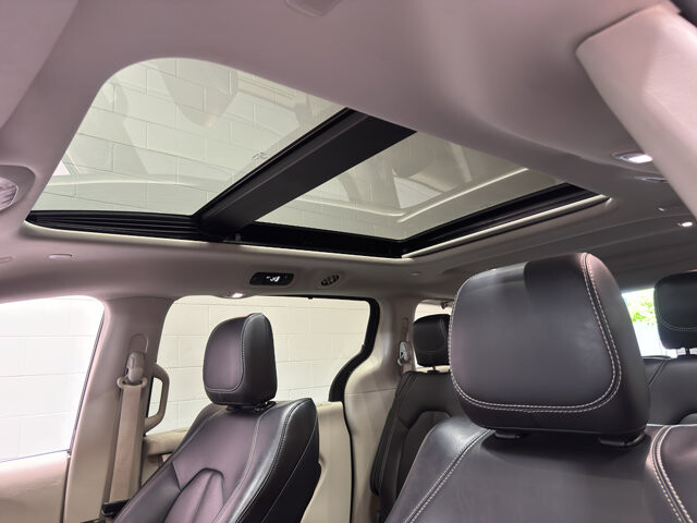 2023 Chrysler Pacifica in Burlington, WI 53105 - 18136689 37