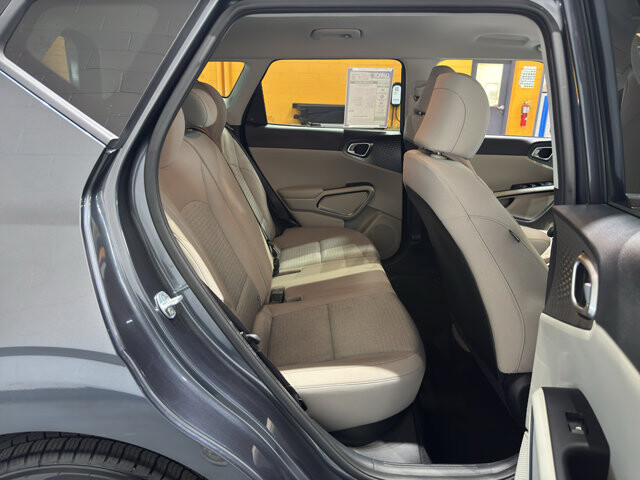 2020 Kia Soul in Burlington, WI 53105 - 18136695 18