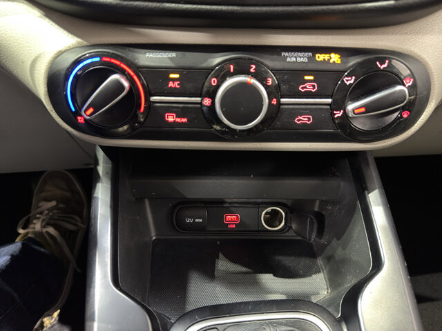 2020 Kia Soul in Burlington, WI 53105 - 18136695 28