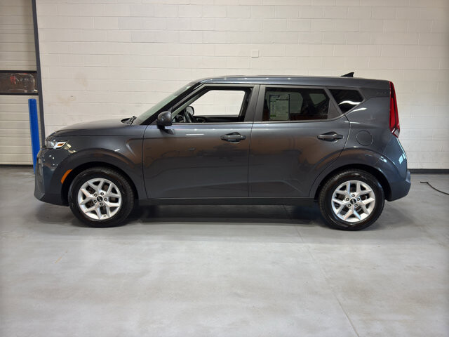 2020 Kia Soul in Burlington, WI 53105 - 18136695 2