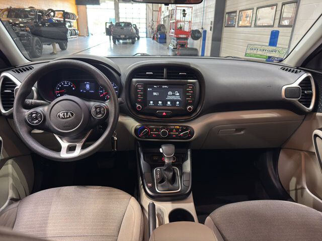 2020 Kia Soul in Burlington, WI 53105 - 18136695 12