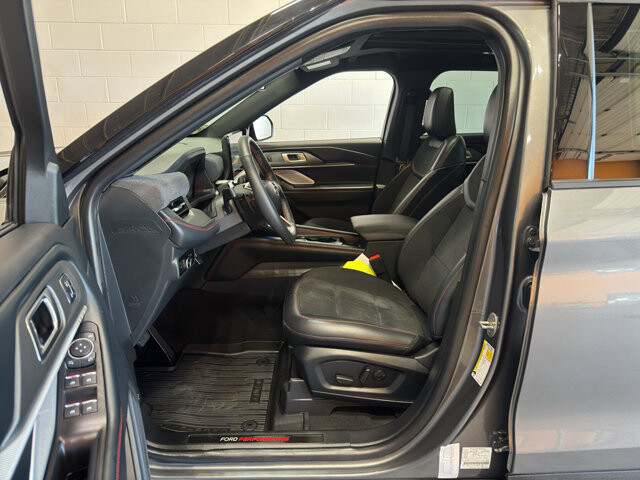 2026 Ford Explorer in Burlington, WI 53105 - 18136696 15