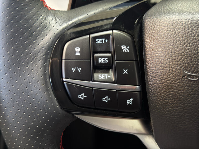 2026 Ford Explorer in Burlington, WI 53105 - 18136696 26