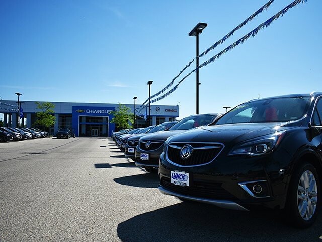 2015 Chrysler 200 in Burlington, WI 53105 - 18136697 18