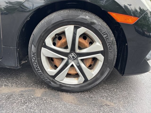 2016 Honda Civic in Marysville, OH 43040 - 18136701 10