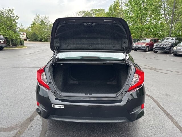 2016 Honda Civic in Marysville, OH 43040 - 18136701 30