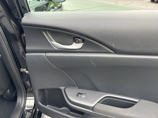 2016 Honda Civic in Marysville, OH 43040 - 18136701 33