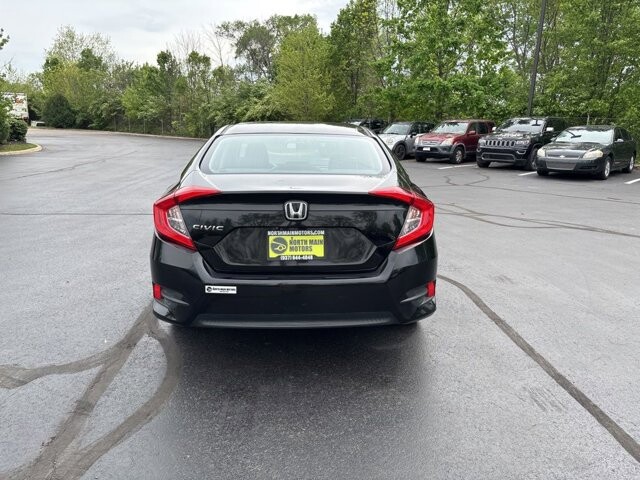 2016 Honda Civic in Marysville, OH 43040 - 18136701 6