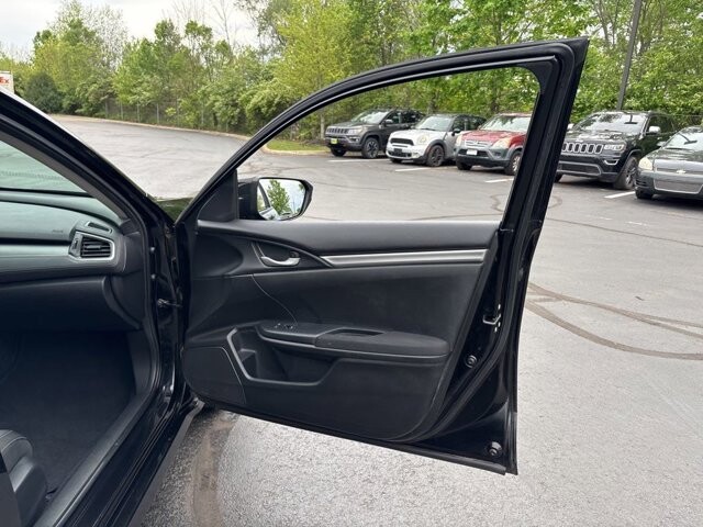 2016 Honda Civic in Marysville, OH 43040 - 18136701 35