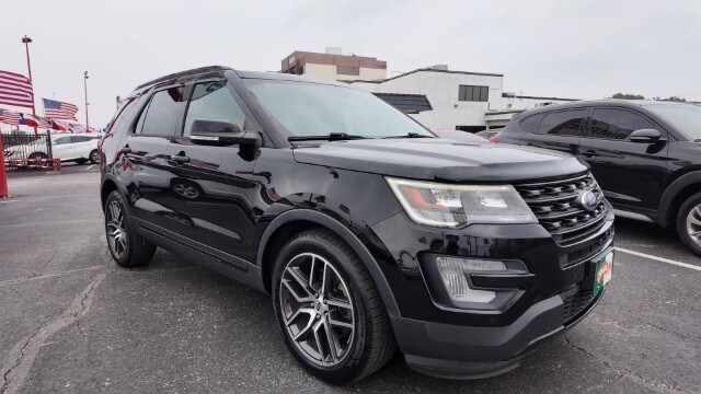 2017 Ford Explorer in Dallas, TX 75228 - 18136711 3