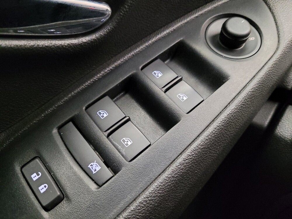 2020 Chevrolet Trax in Montclair, CA 91763 - 18136716 27