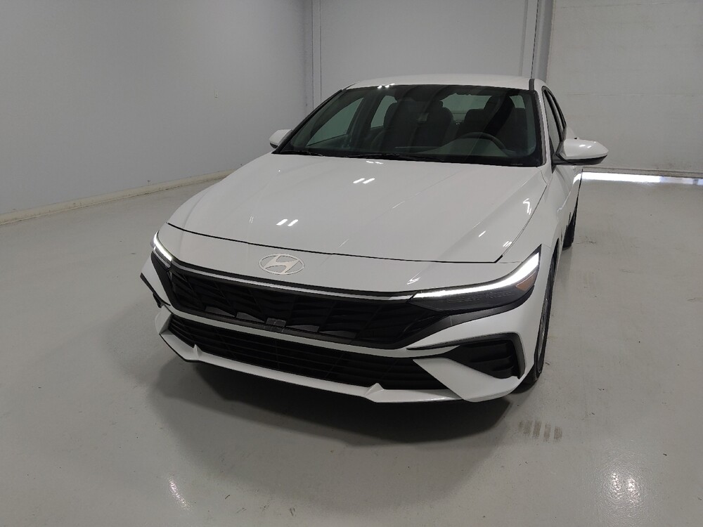 2025 Hyundai Elantra in Columbus, OH 43228 - 18136717 15