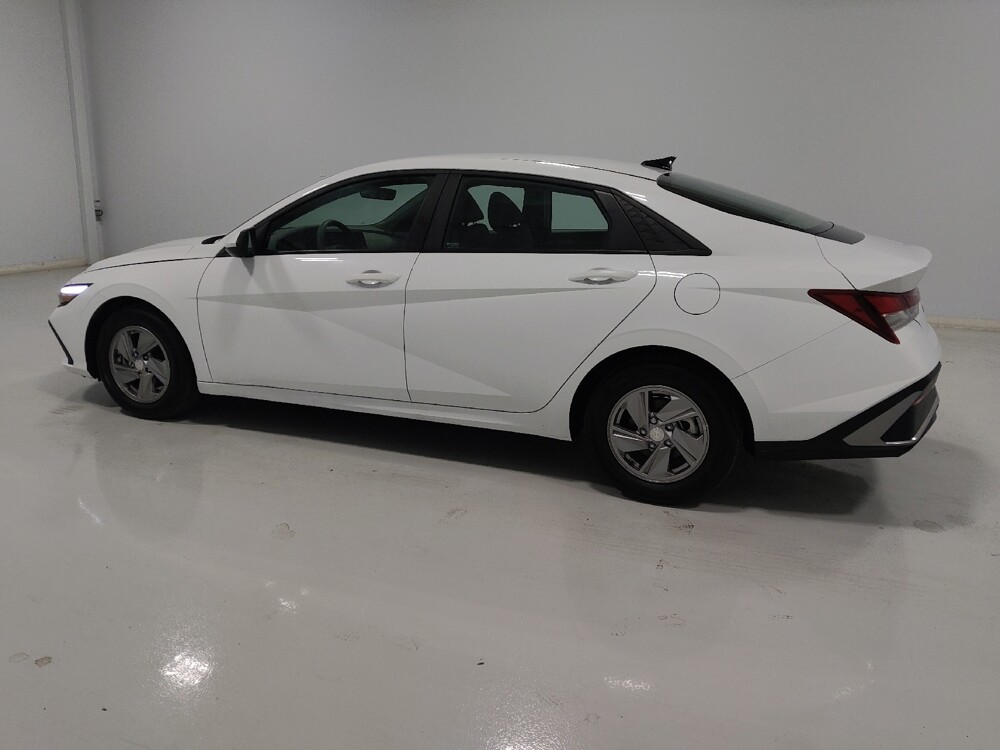 2025 Hyundai Elantra in Columbus, OH 43228 - 18136717 3