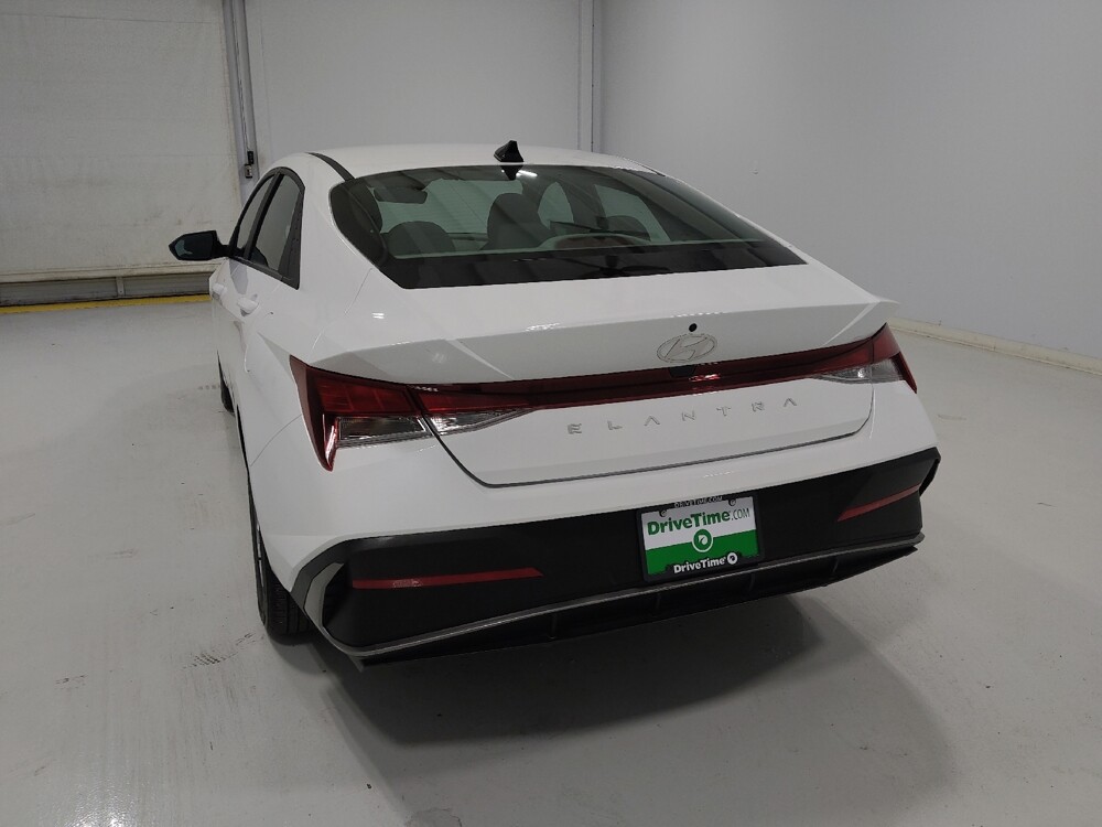 2025 Hyundai Elantra in Columbus, OH 43228 - 18136717 6