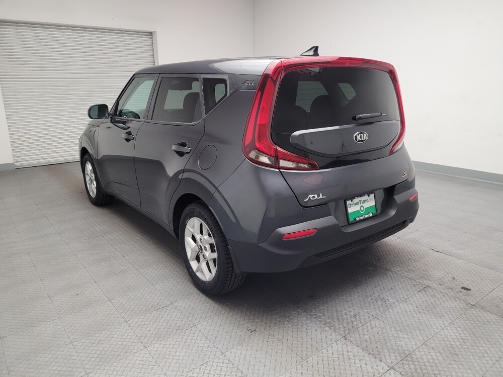 2020 Kia Soul in Downey, CA 90241 - 18136718 5