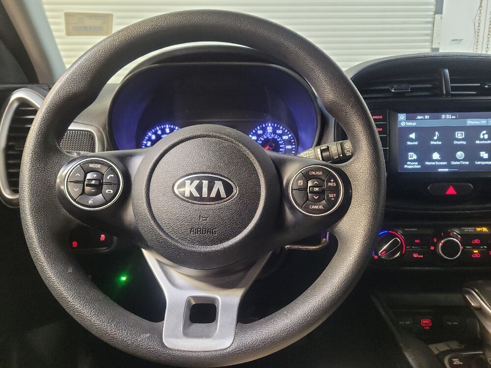 2020 Kia Soul in Downey, CA 90241 - 18136718 22
