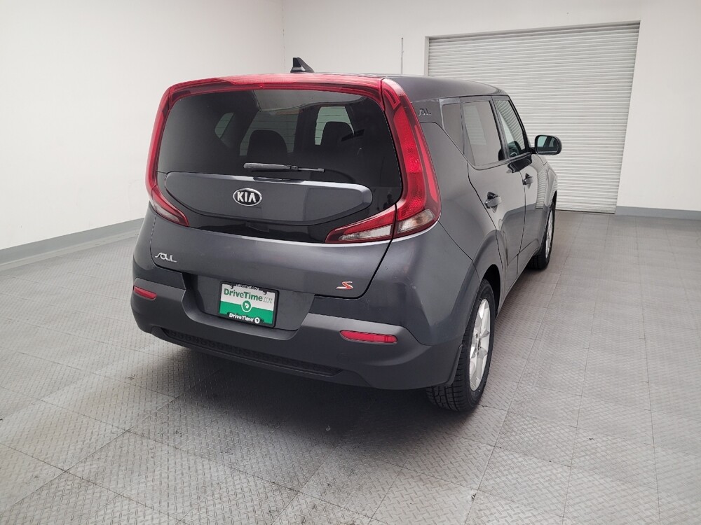 2020 Kia Soul in Downey, CA 90241 - 18136718 7