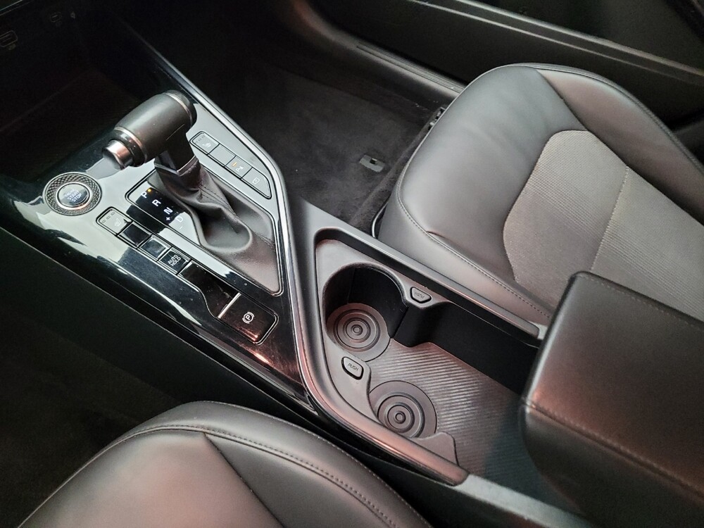 2023 Kia Niro in Sacramento, CA 95821 - 18136724 26