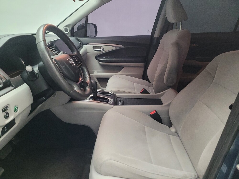 2020 Honda Pilot in Riverside, CA 92504 - 18136727 17