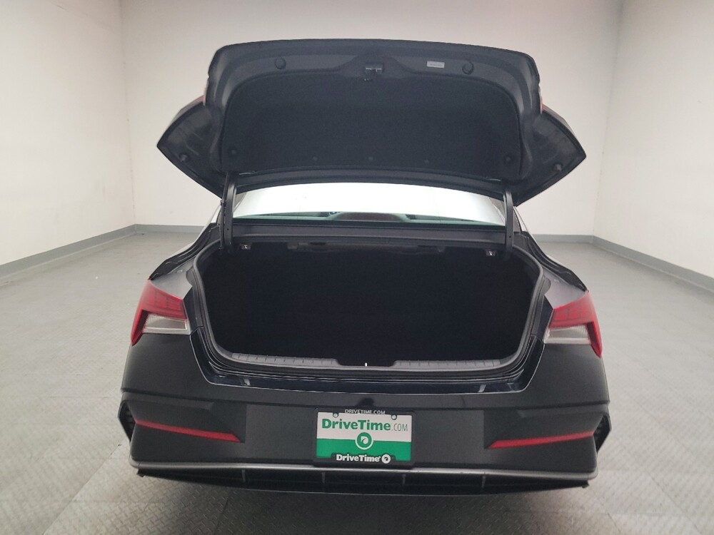 2025 Hyundai Elantra in Downey, CA 90241 - 18136728 29