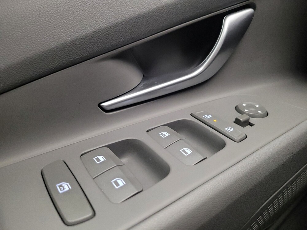 2025 Hyundai Elantra in Downey, CA 90241 - 18136728 27