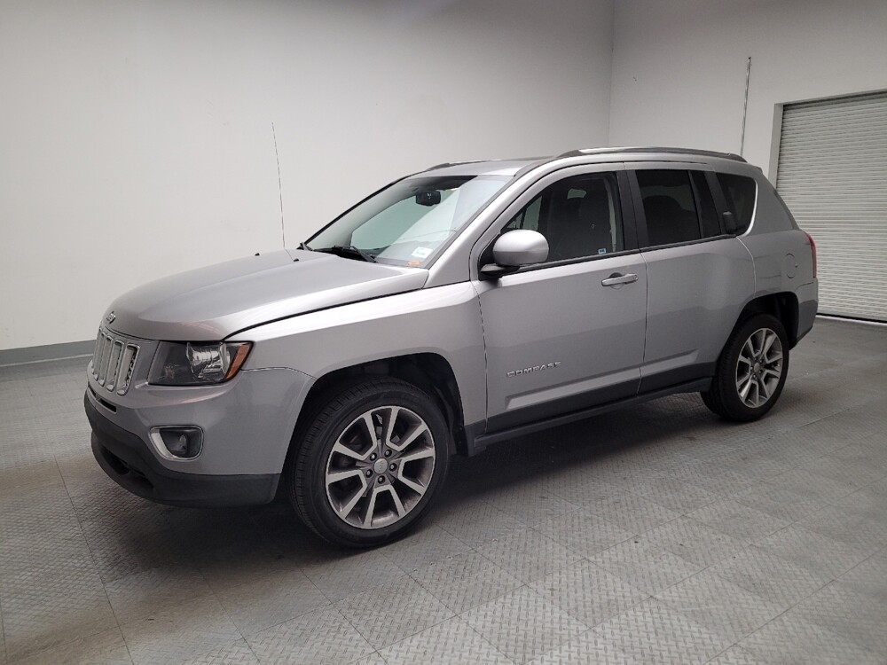 2016 Jeep Compass in Fresno, CA 93726 - 18136731 2