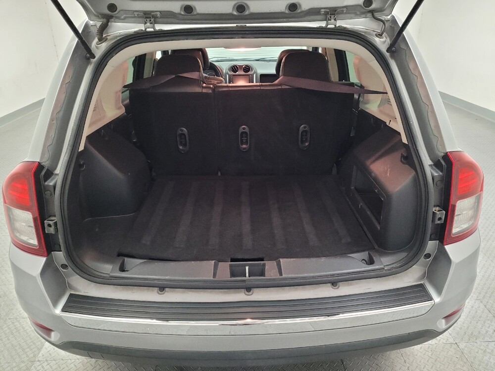 2016 Jeep Compass in Fresno, CA 93726 - 18136731 29
