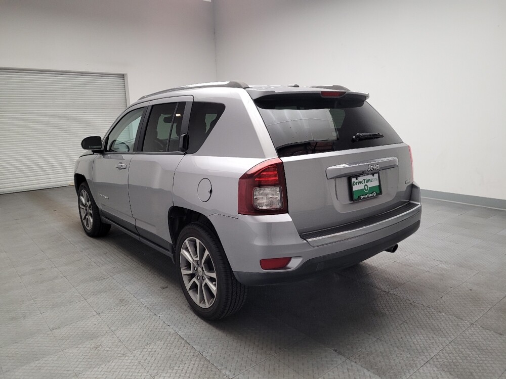 2016 Jeep Compass in Fresno, CA 93726 - 18136731 5