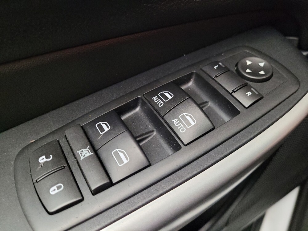 2017 Jeep Cherokee in Phoenix, AZ 85022 - 18136735 27