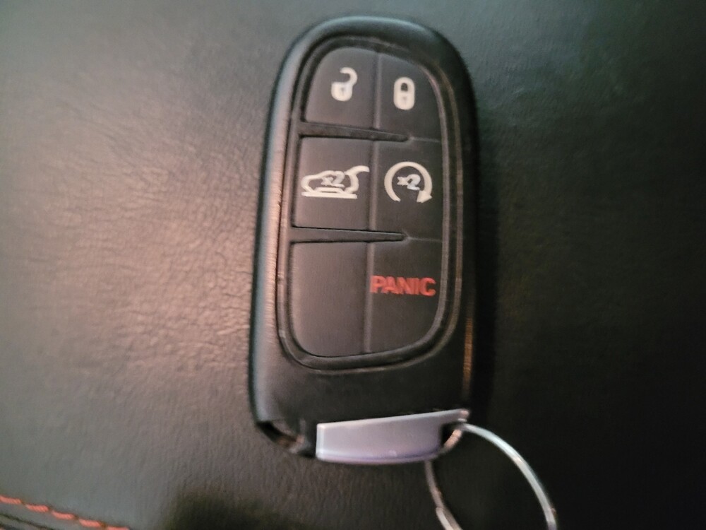 2017 Jeep Cherokee in Phoenix, AZ 85022 - 18136735 32